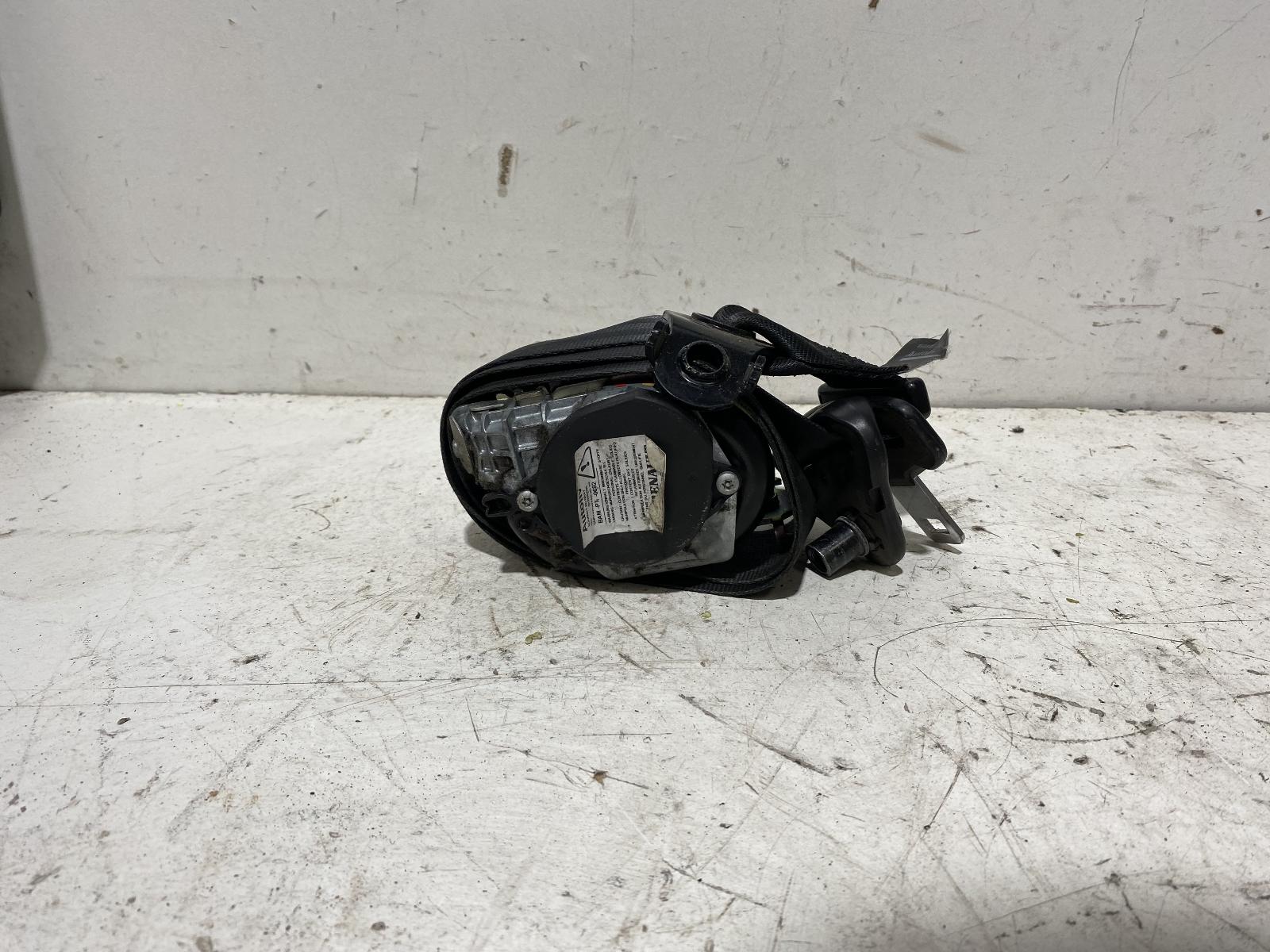 View Auto part Seatbelt/Stalk Renault Master 2016