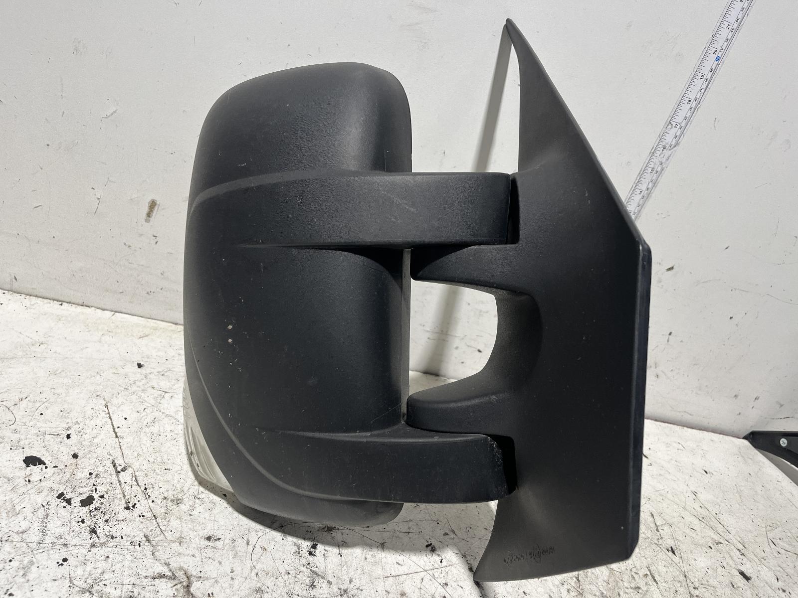 View Auto part Right Door Mirror Renault Master 2016