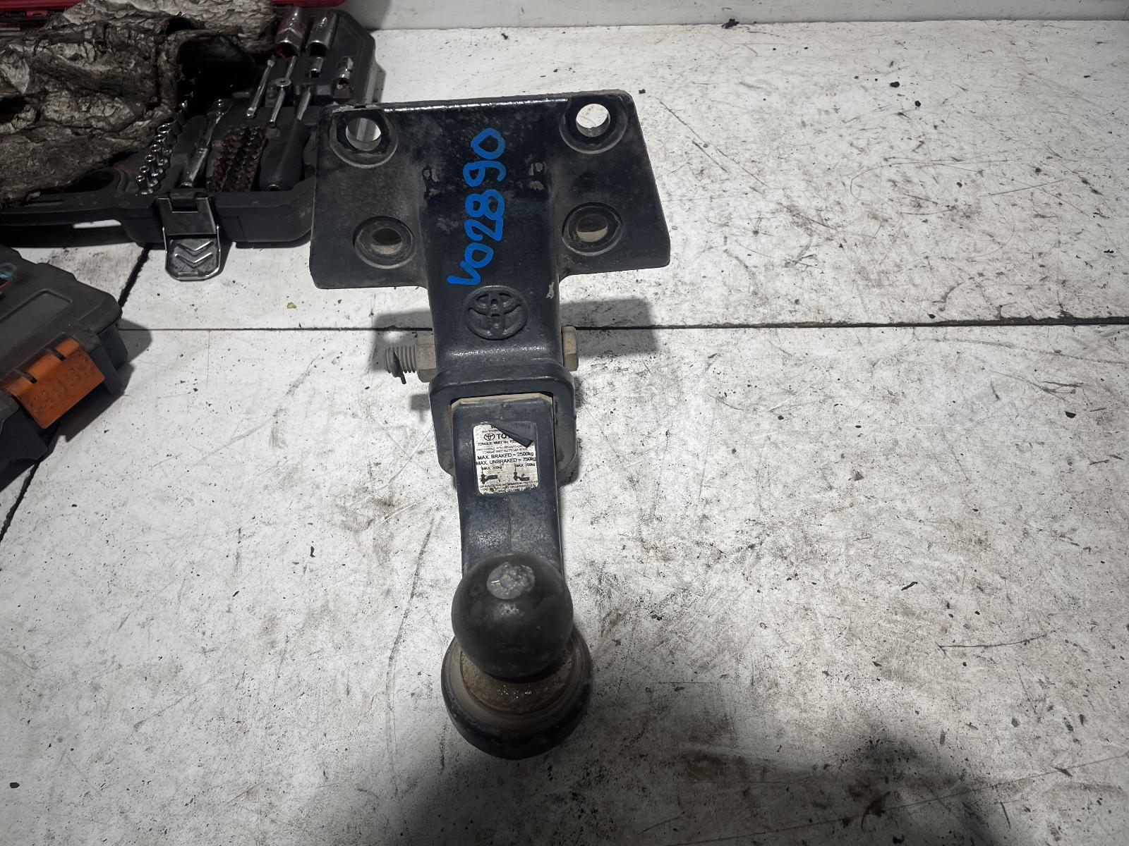 View Auto part Towbar Toyota Prado 2007