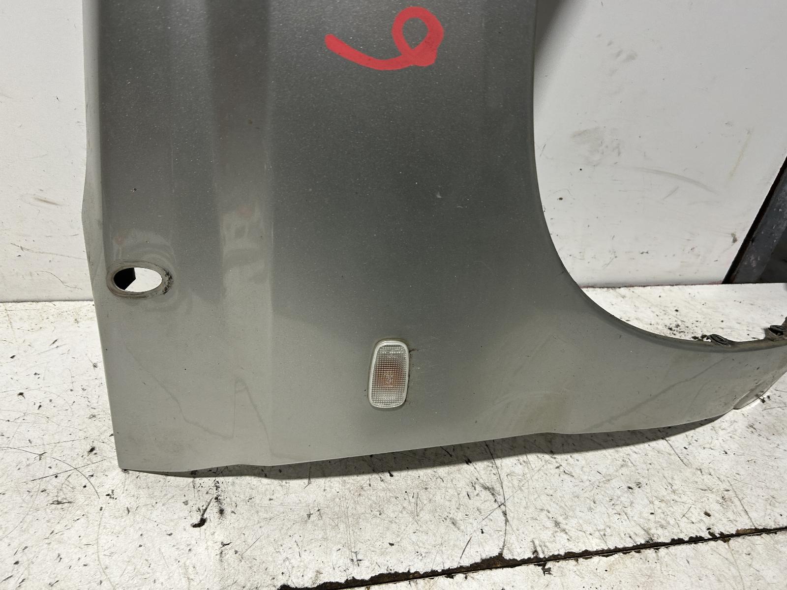 View Auto part Right Guard Toyota Kluger 2003