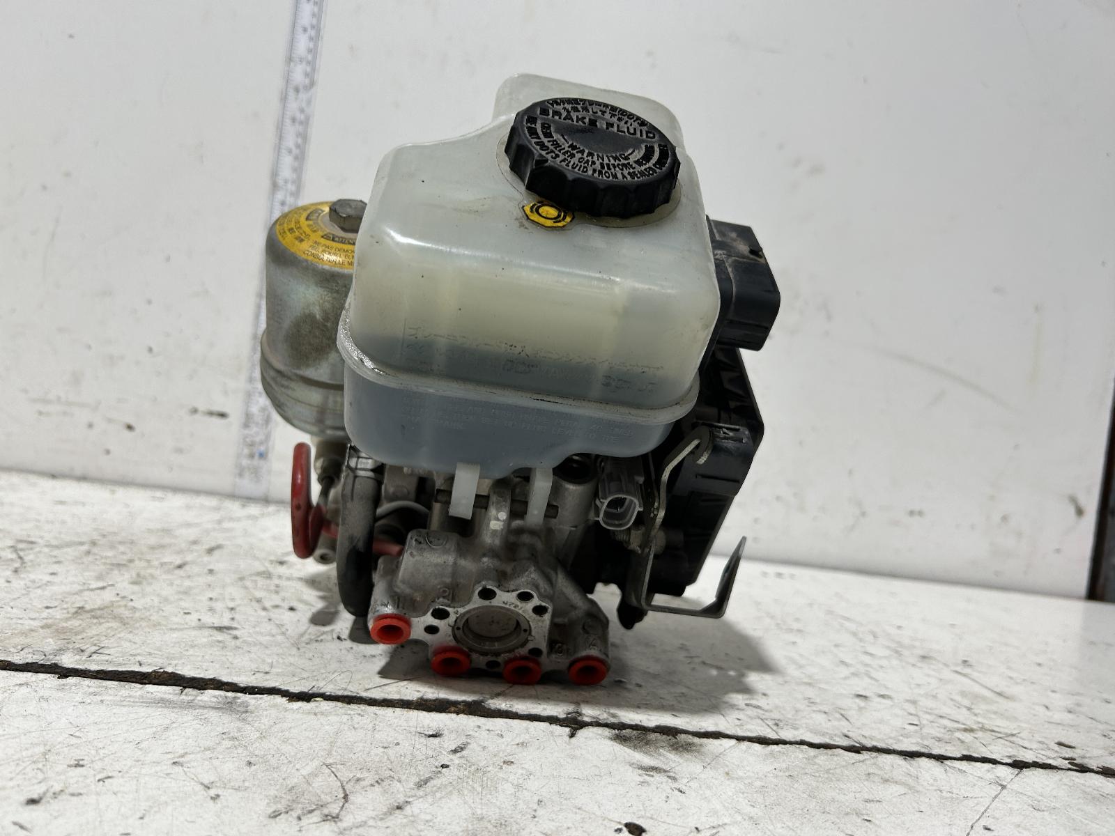 View Auto part Abs Booster Assembly Toyota Prado 2007