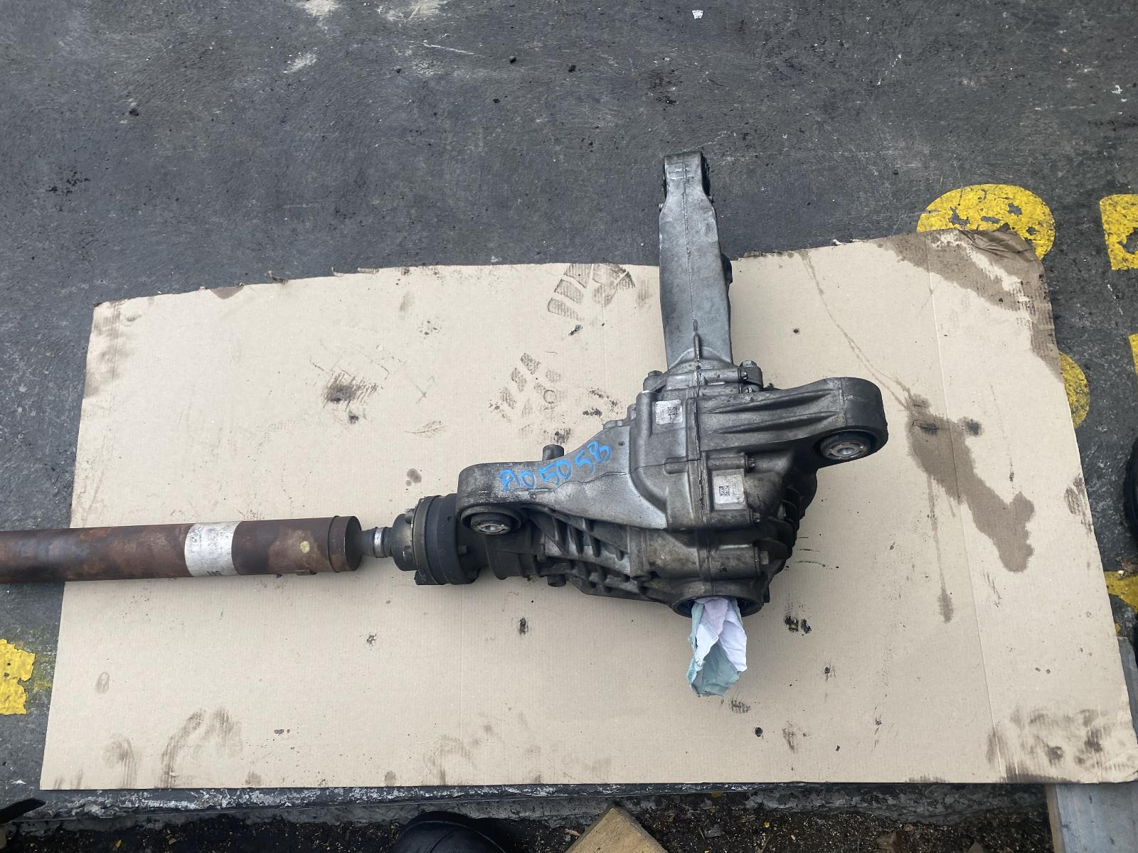 View Auto part Differential Centre Jeep Grandcherokee 2012