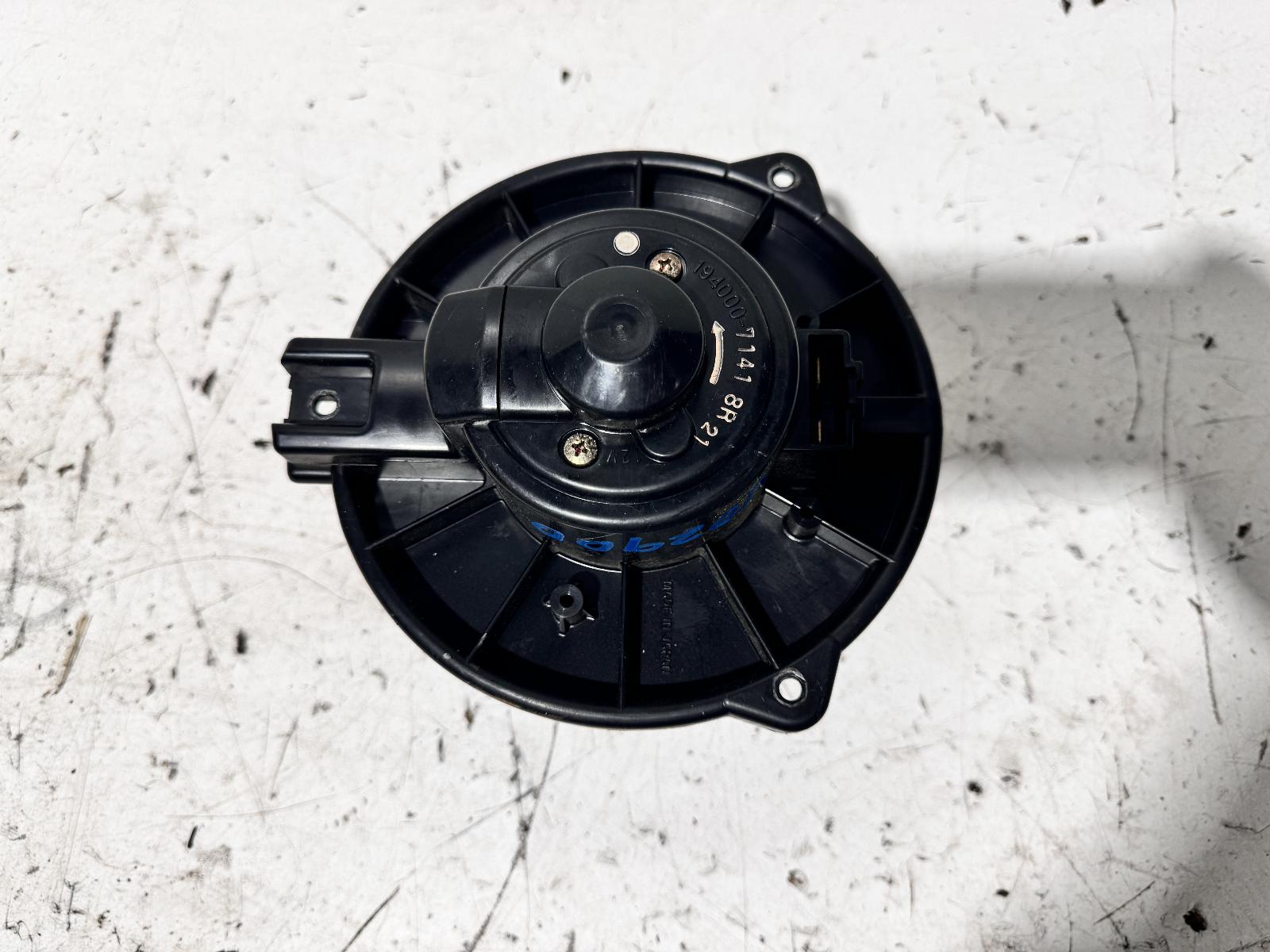 View Auto part Heater Fan Motor Lexus Es300 (92-05) 1996