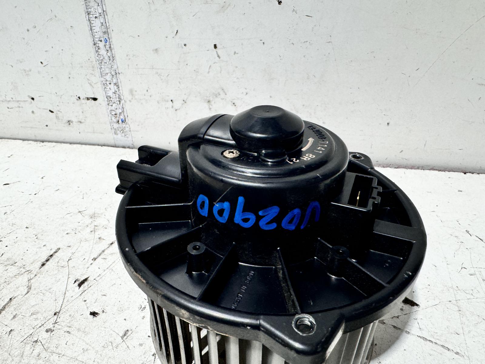 View Auto part Heater Fan Motor Lexus Es300 (92-05) 1996