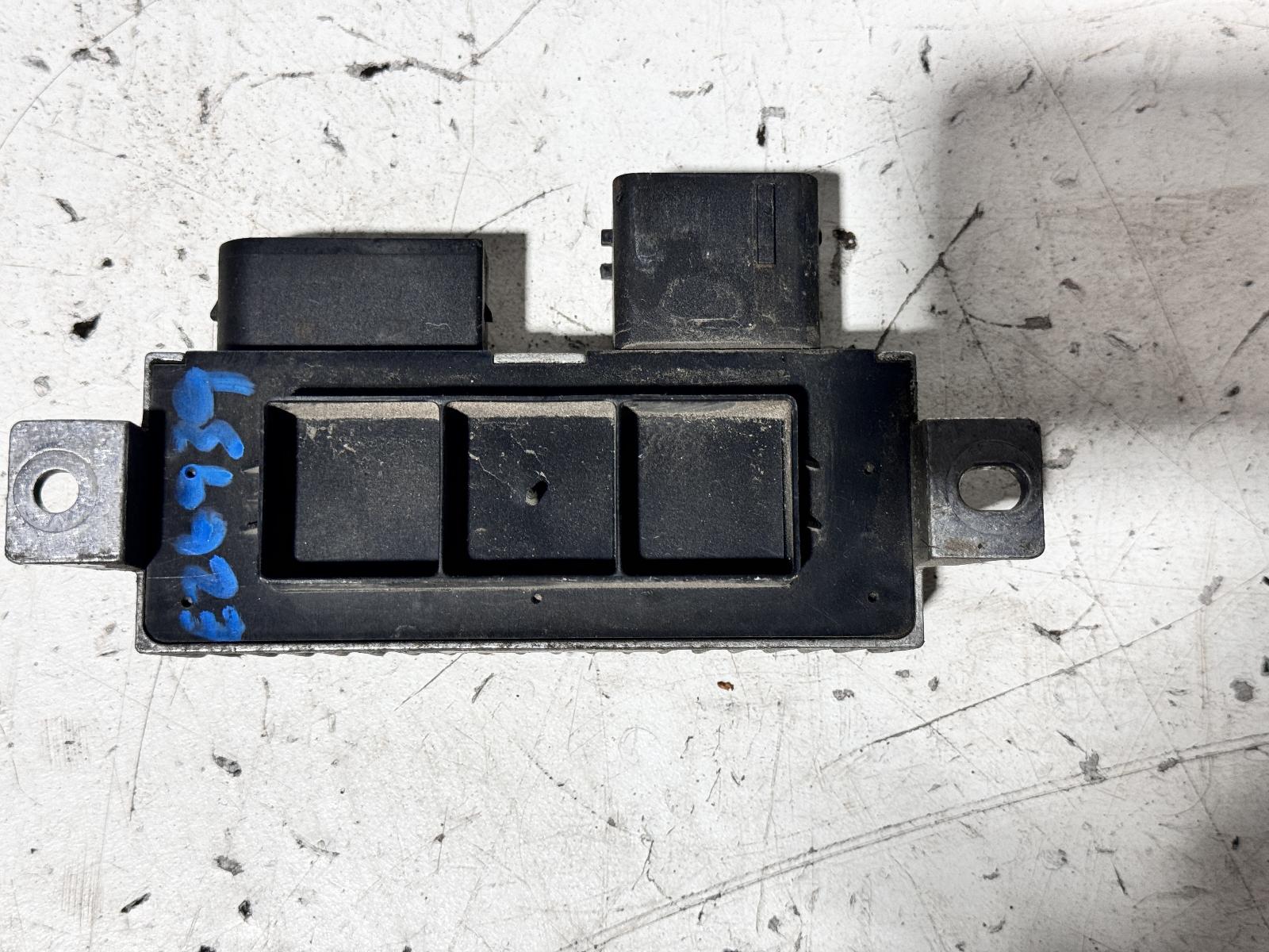 View Auto part Misc Switch/Relay Renault Master 2016