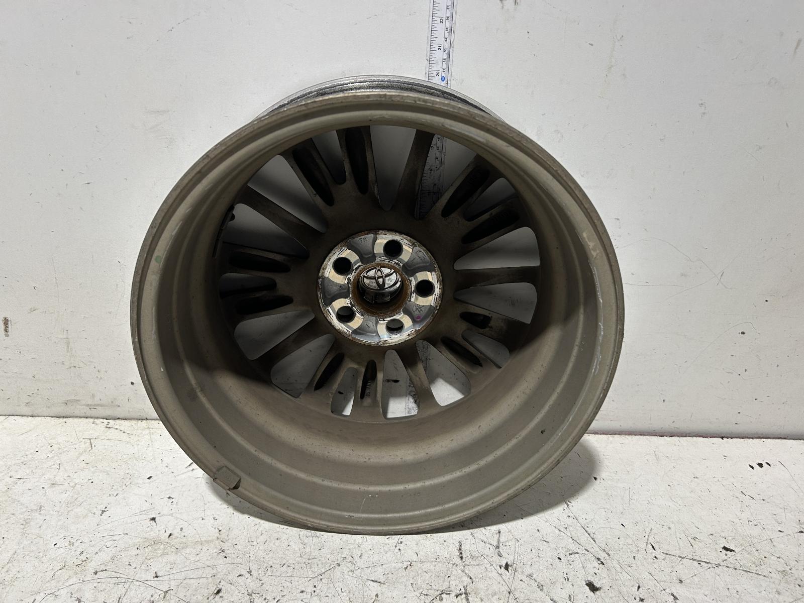 View Auto part Wheel Mag Toyota Corolla 2014