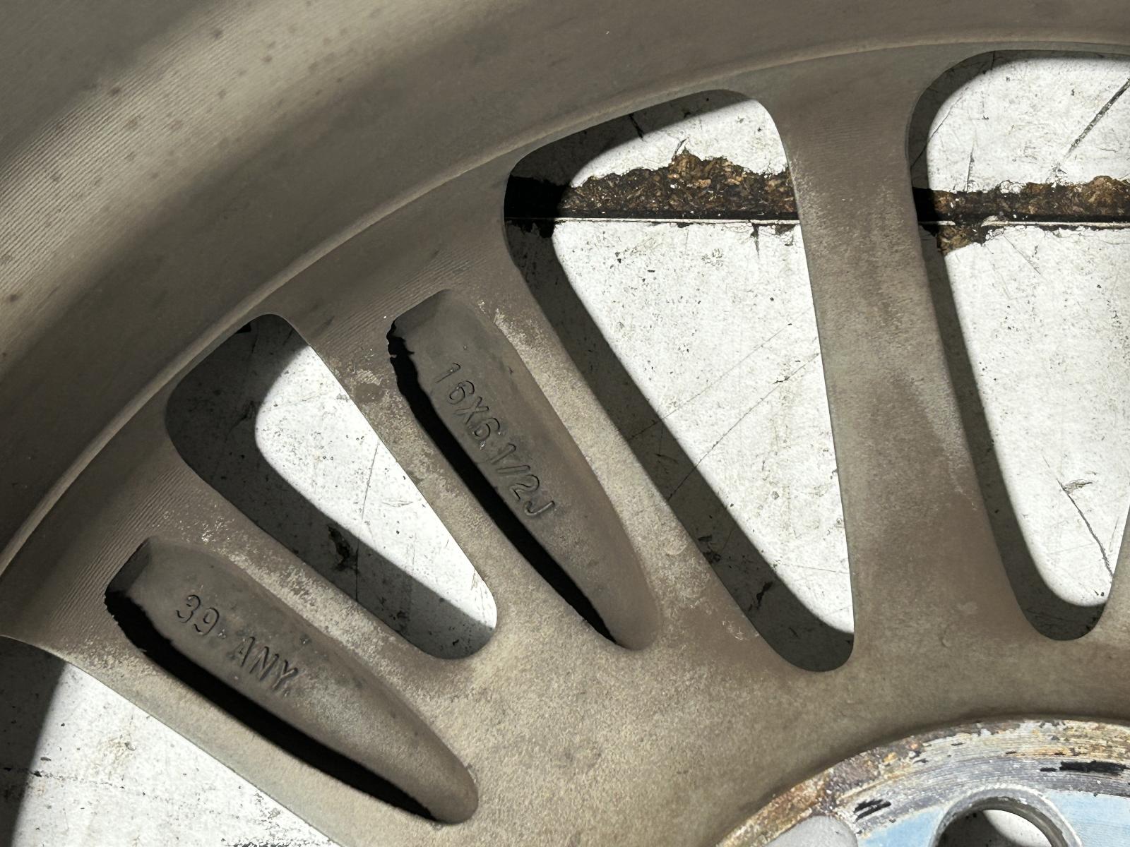 View Auto part Wheel Mag Toyota Corolla 2014