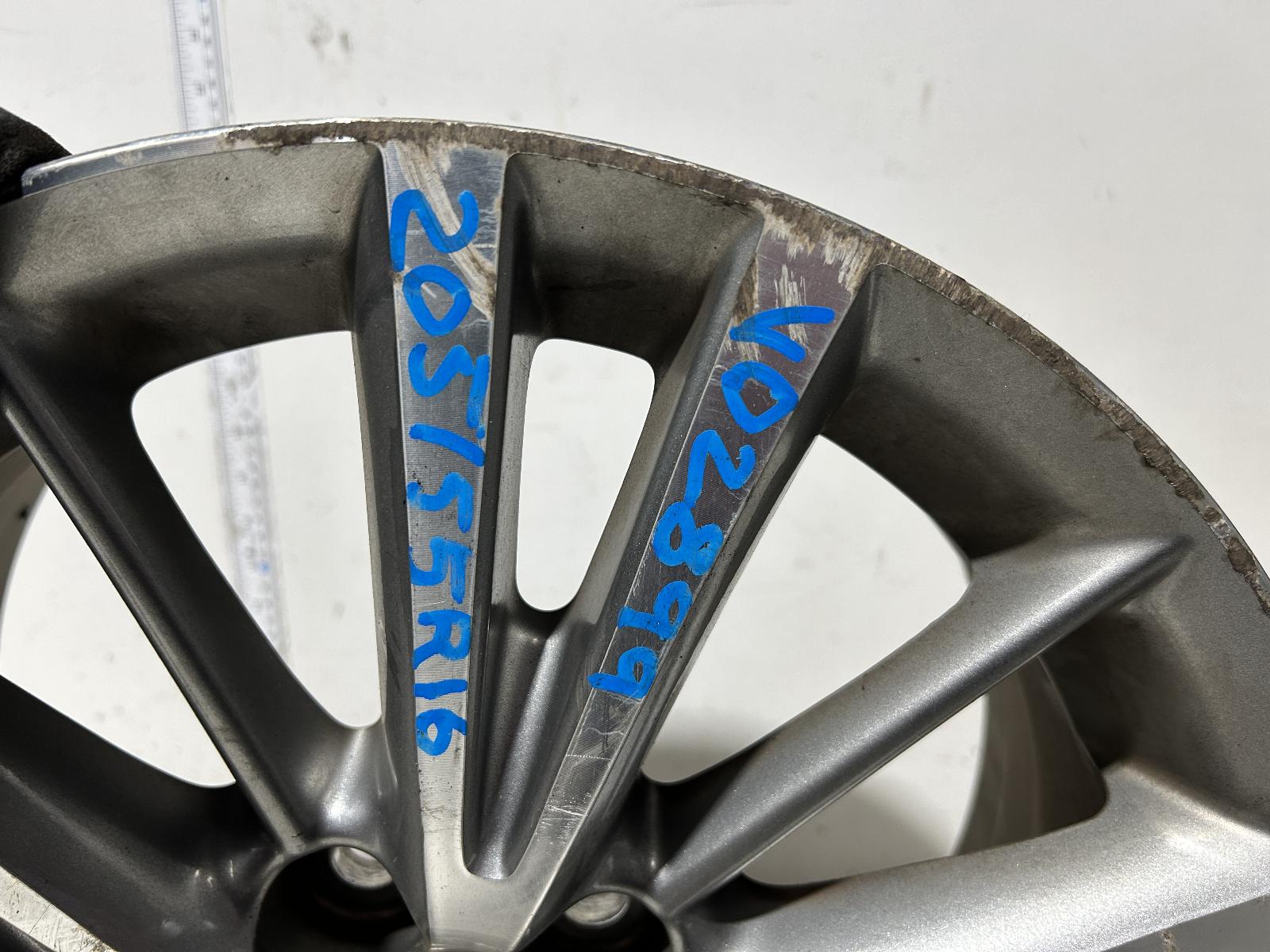 View Auto part Wheel Mag Toyota Corolla 2014