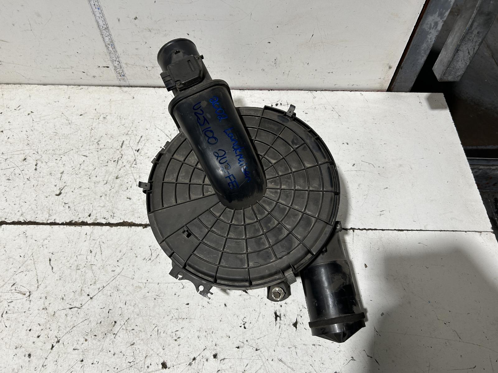 View Auto part Air Cleaner/Box Toyota Landcruiser 2006