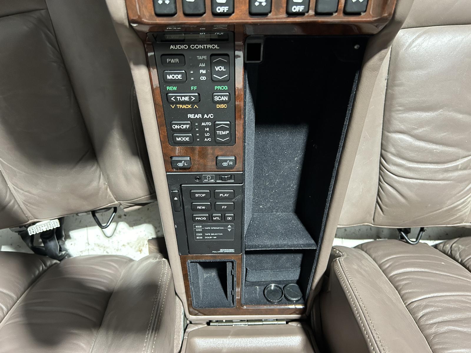View Auto part 2nd Seat (Rear Seat) Lexus Ls400 1990