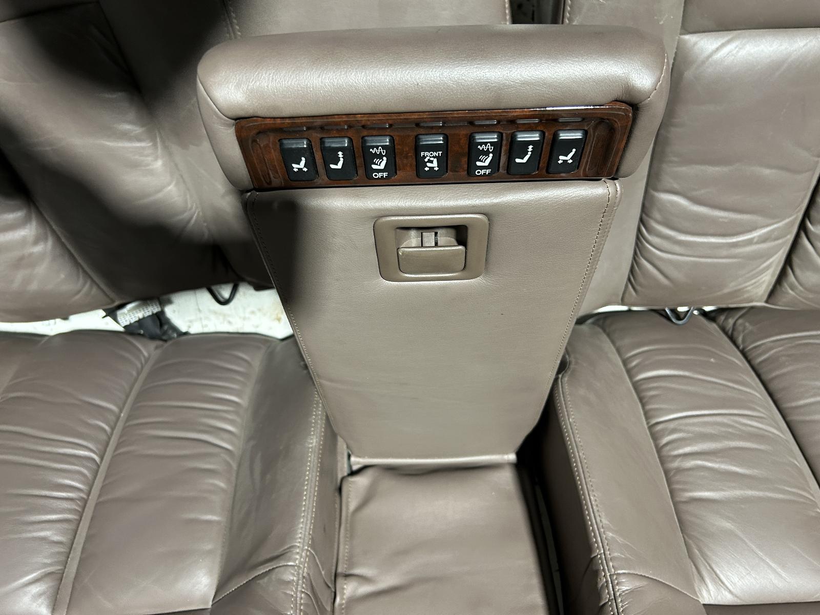 View Auto part 2nd Seat (Rear Seat) Lexus Ls400 1990