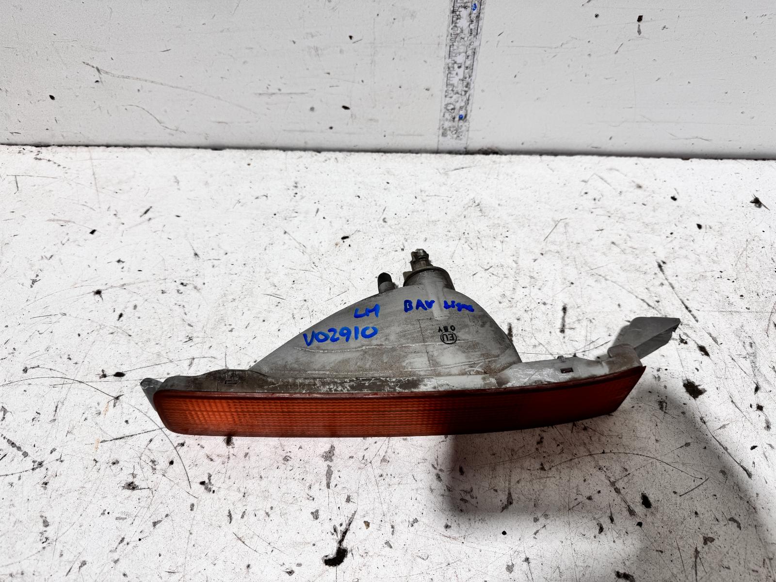 View Auto part Left Indicator/Fog/Side Lexus Ls400 1990
