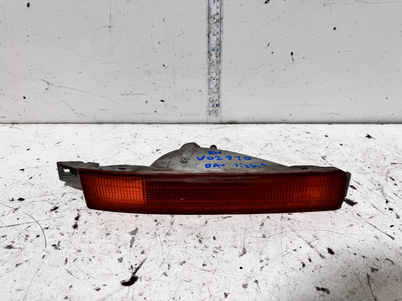 View Auto part Right Indicator/Fog/Side Lexus Ls400 1990