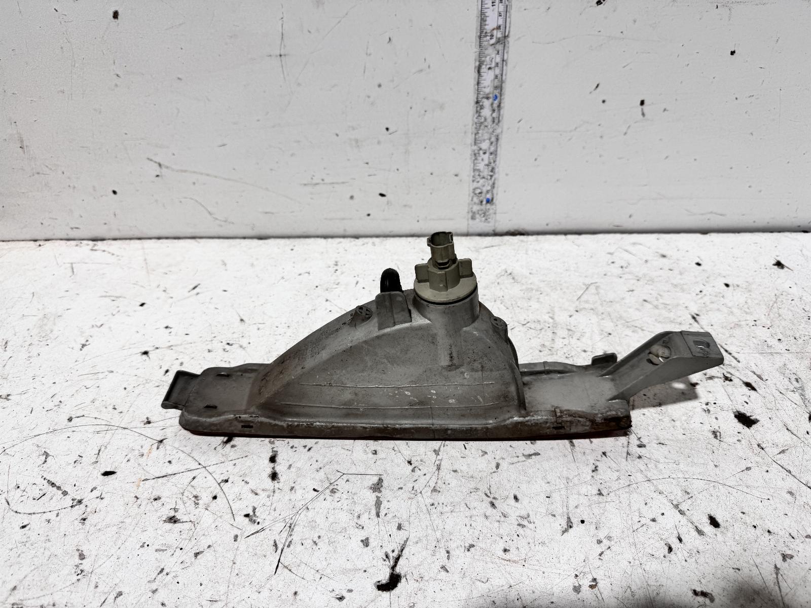 View Auto part Right Indicator/Fog/Side Lexus Ls400 1990