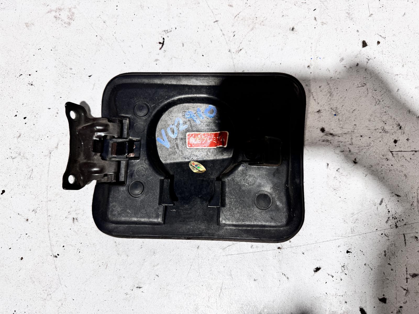 View Auto part Fuel Door / Filler Lexus Ls400 1990