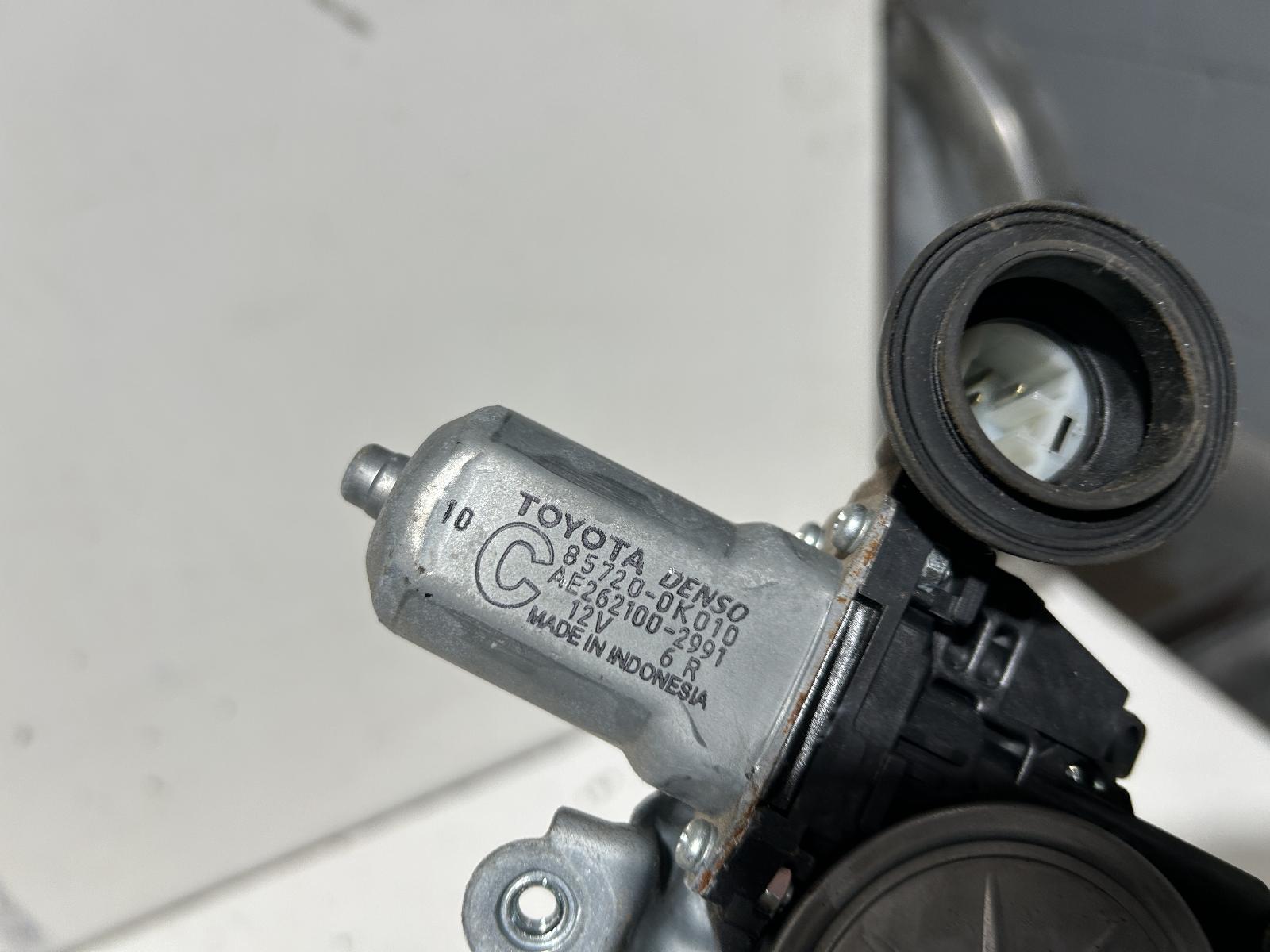 View Auto part Left Front Window Reg/Motor Toyota Corolla 2014