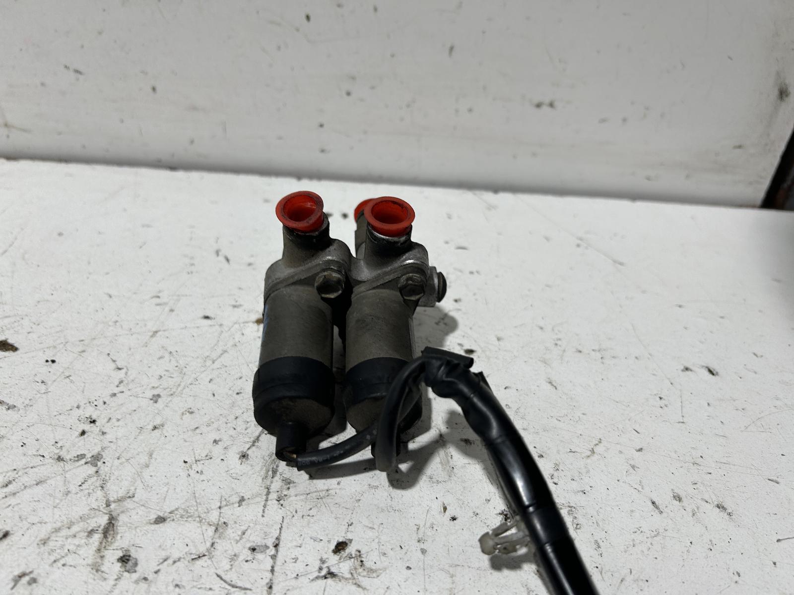 View Auto part Air Ride Compressor Lexus Ls400 1990