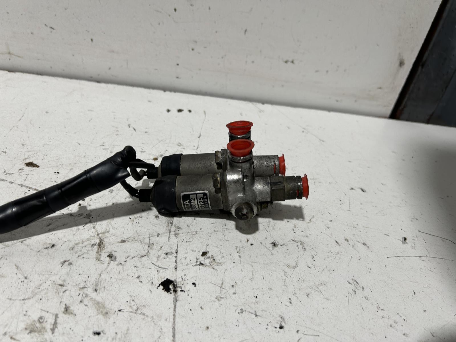 View Auto part Air Ride Compressor Lexus Ls400 1990