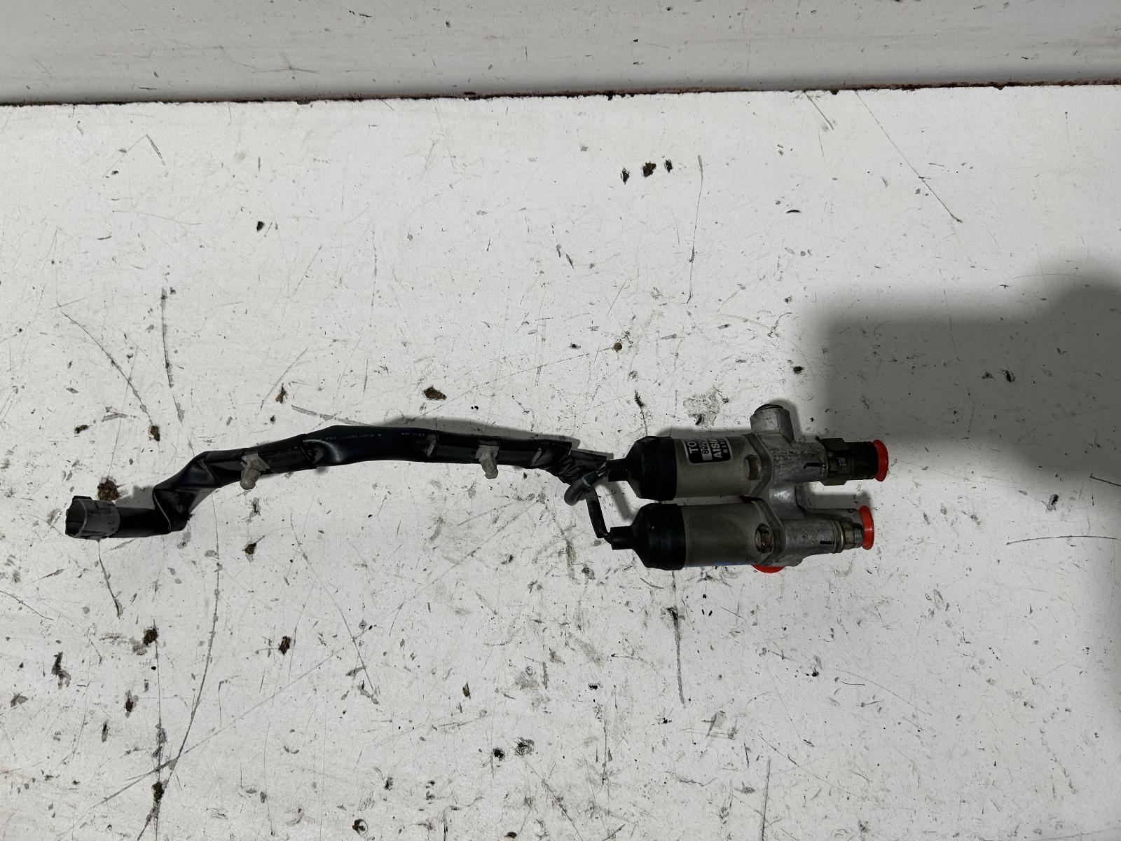 View Auto part Air Ride Compressor Lexus Ls400 1990
