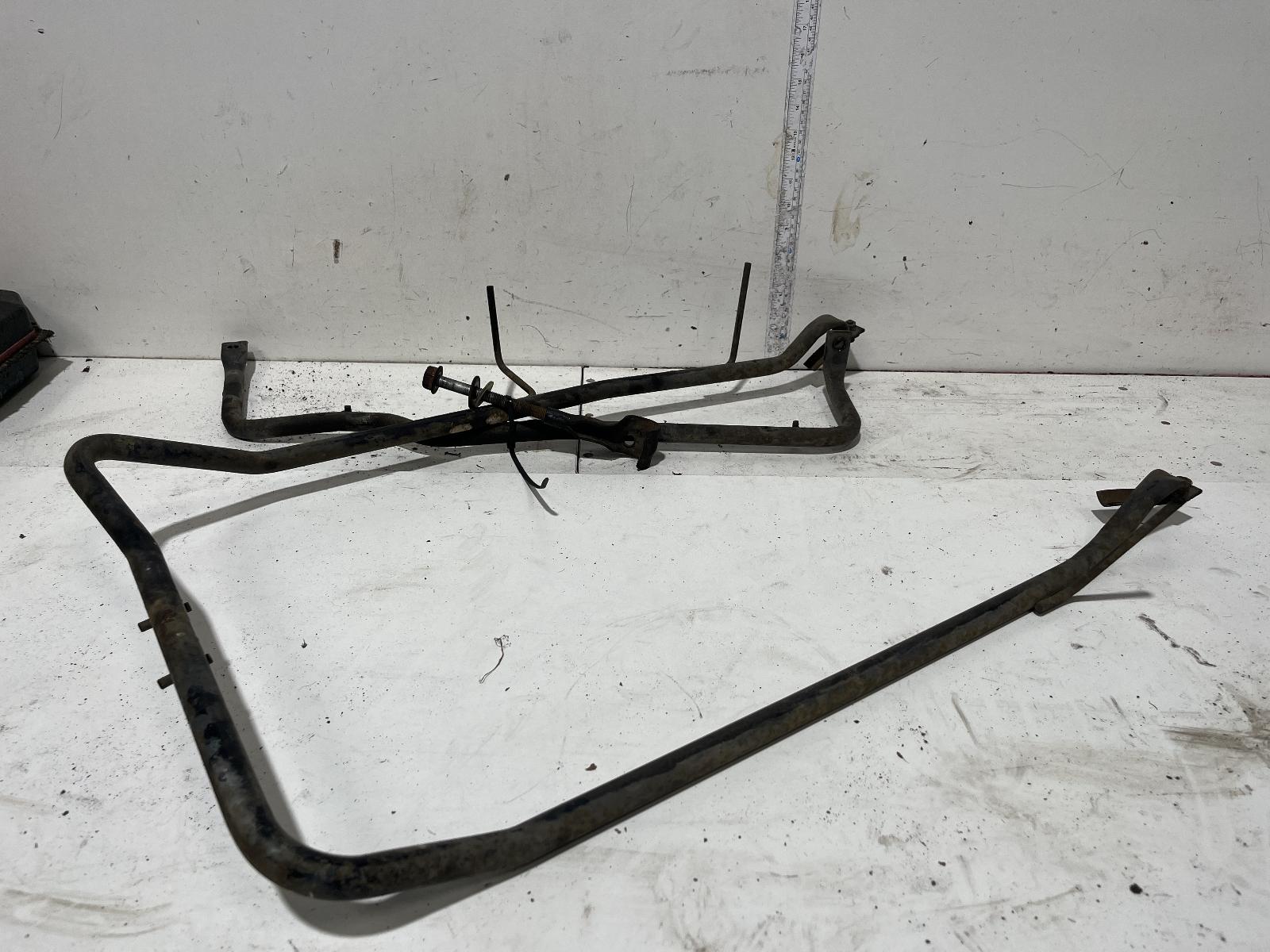 View Auto part Spare Wheel Carrier Toyota Hiace 2001