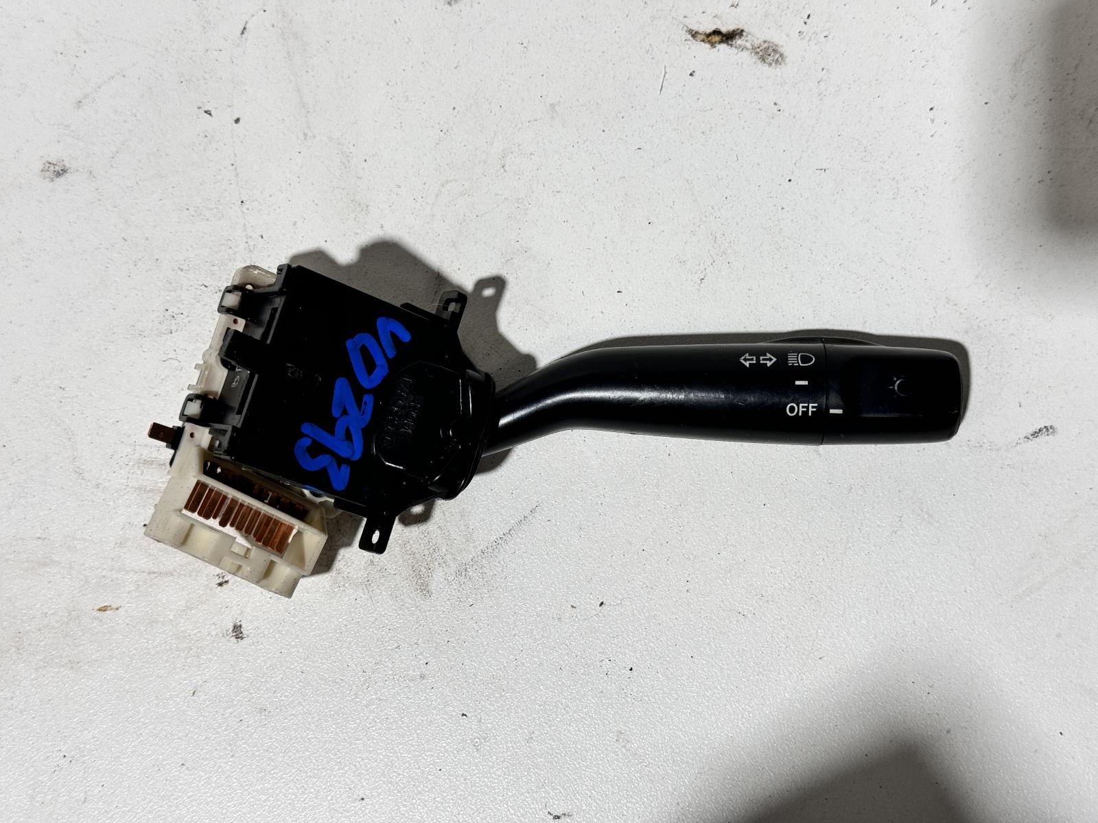 View Auto part Combination Switch Toyota Hiace 2001