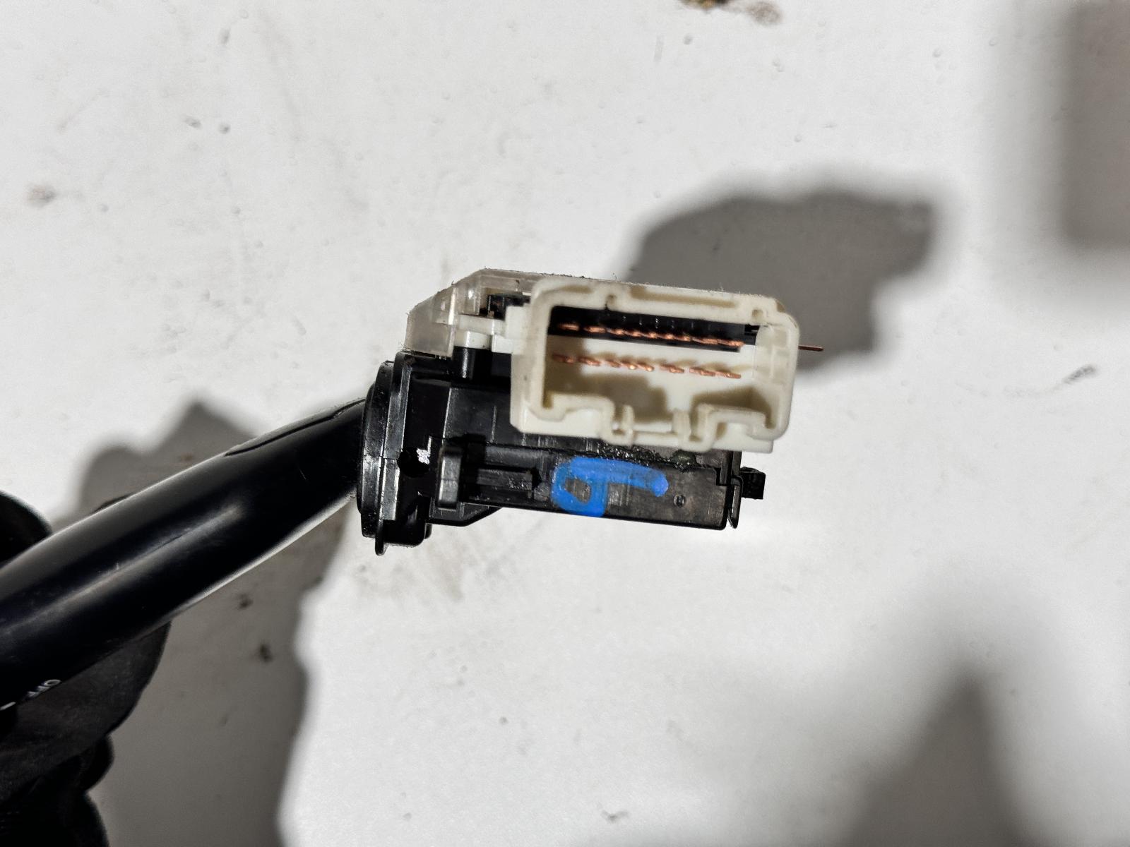 View Auto part Combination Switch Toyota Hiace 2001