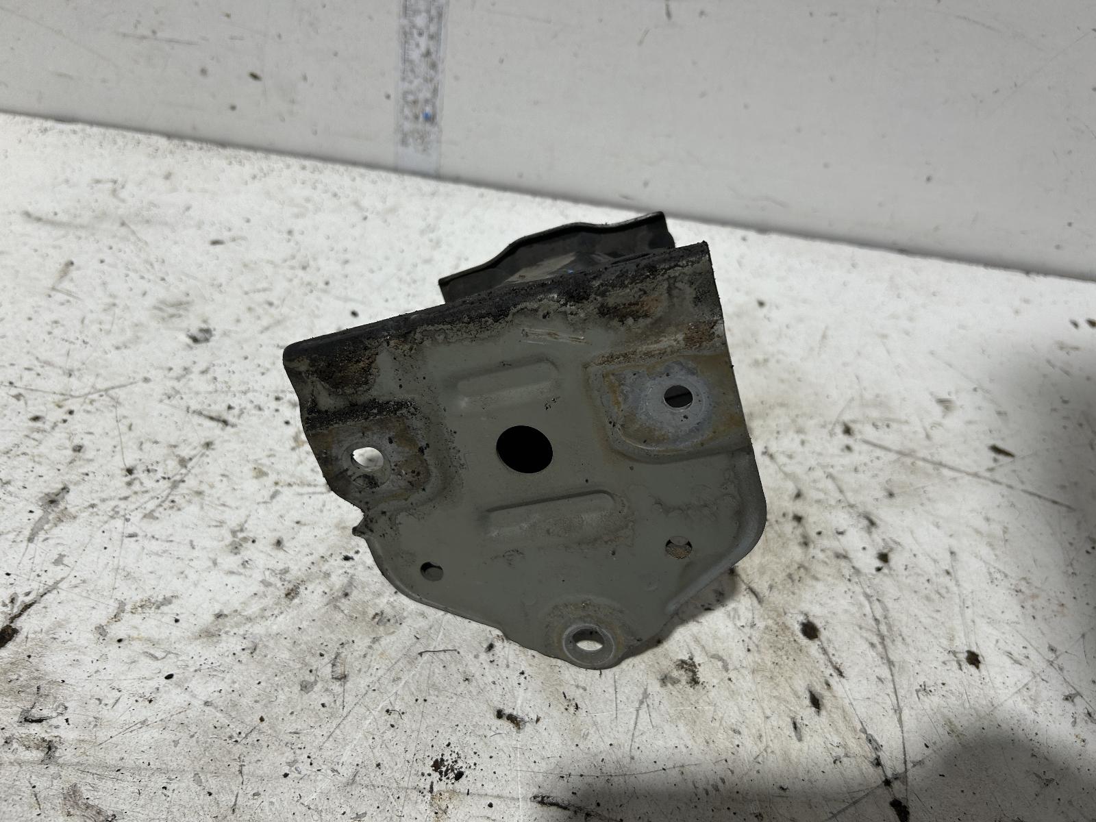 View Auto part R/Bar Bracket/Reinfo Toyota Corolla 2008