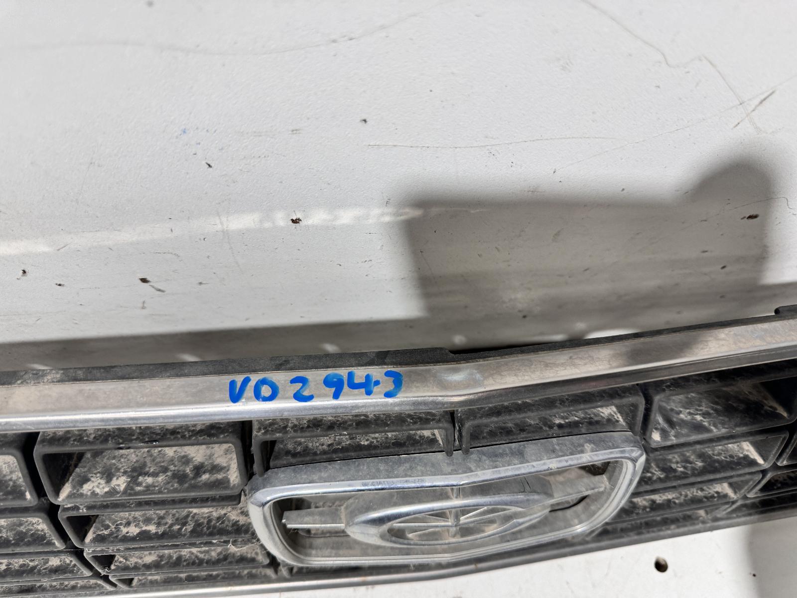 View Auto part Grille Toyota Corona 1980