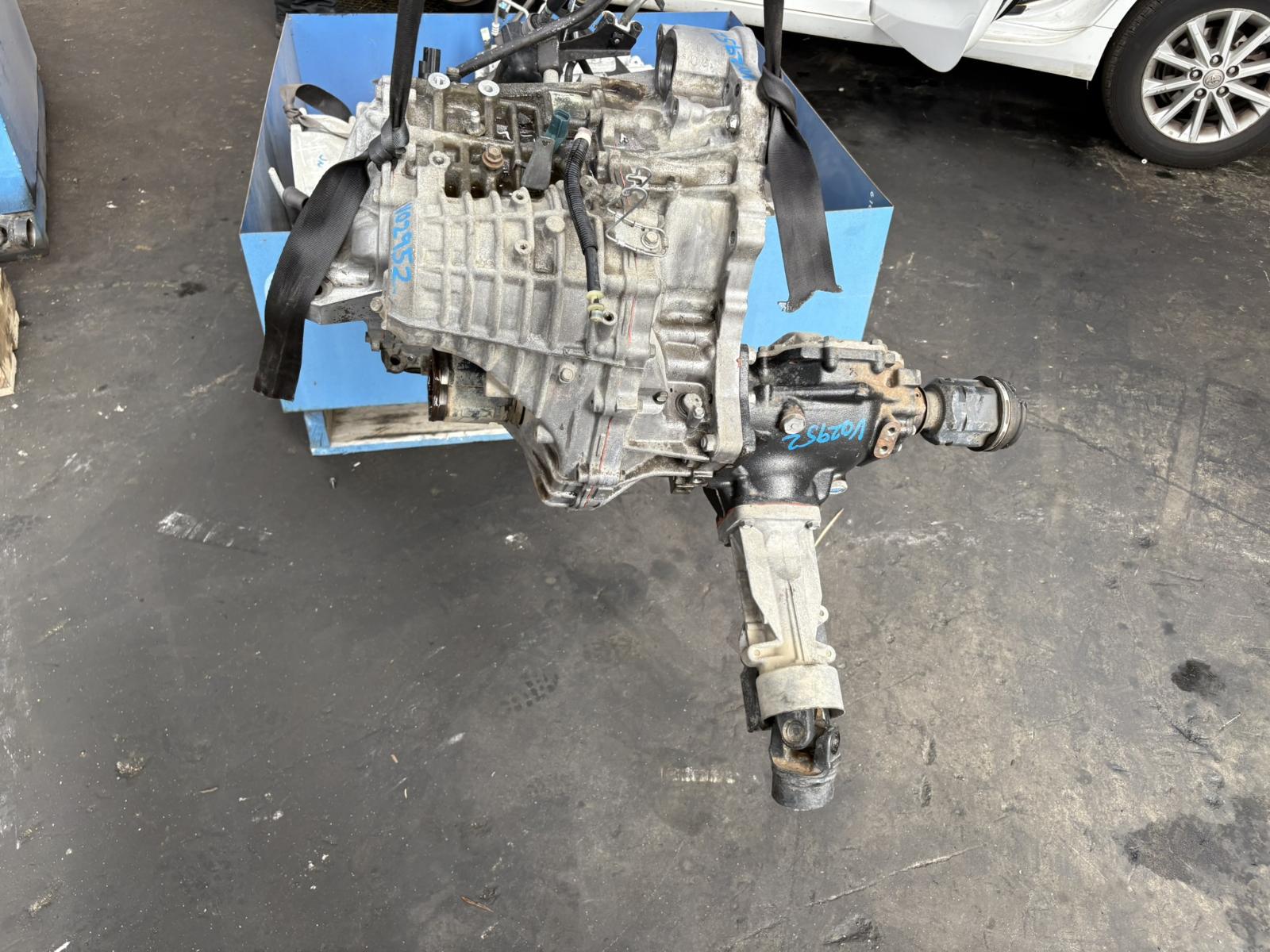 View Auto part Trans/Gearbox Toyota Kluger 2005