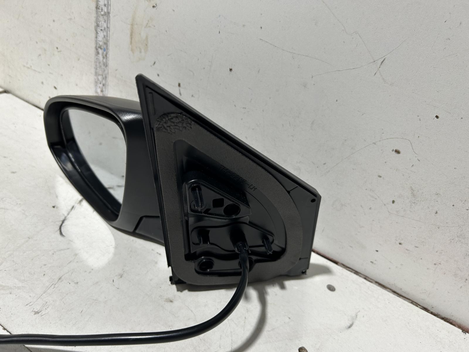View Auto part Left Door Mirror Toyota Corolla 2017