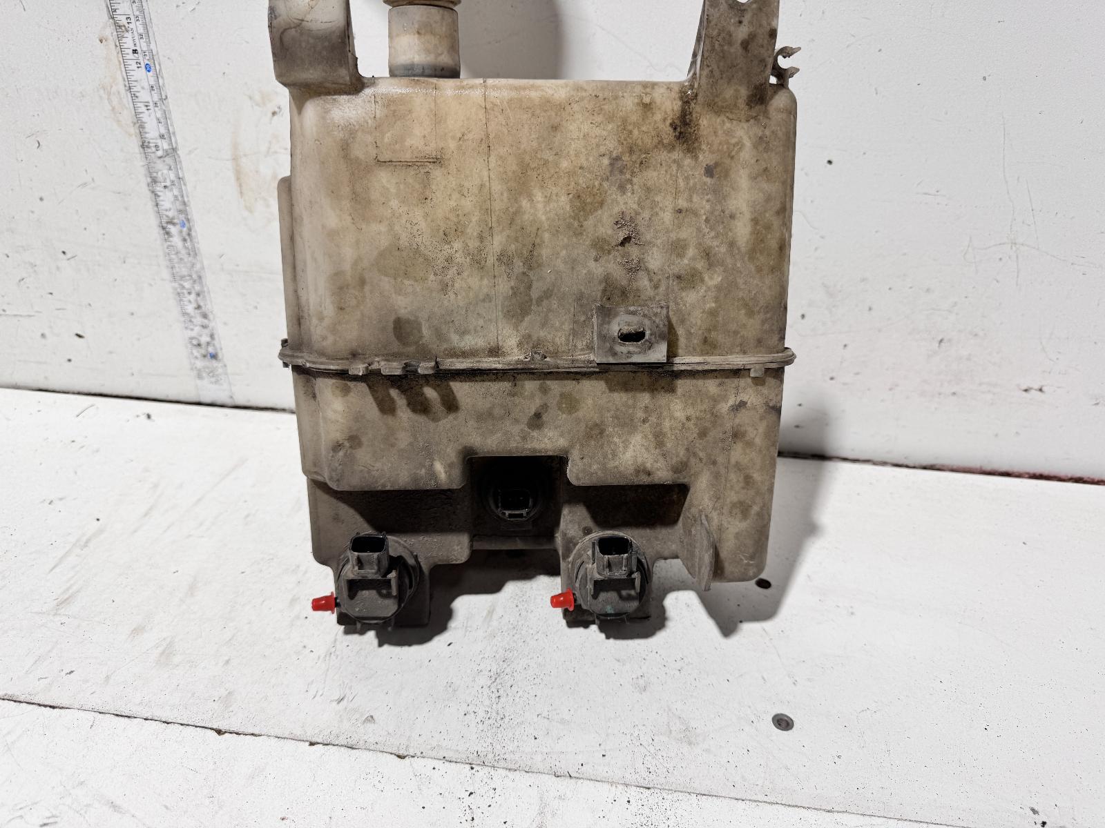 View Auto part Washer Bottle Toyota Kluger 2005