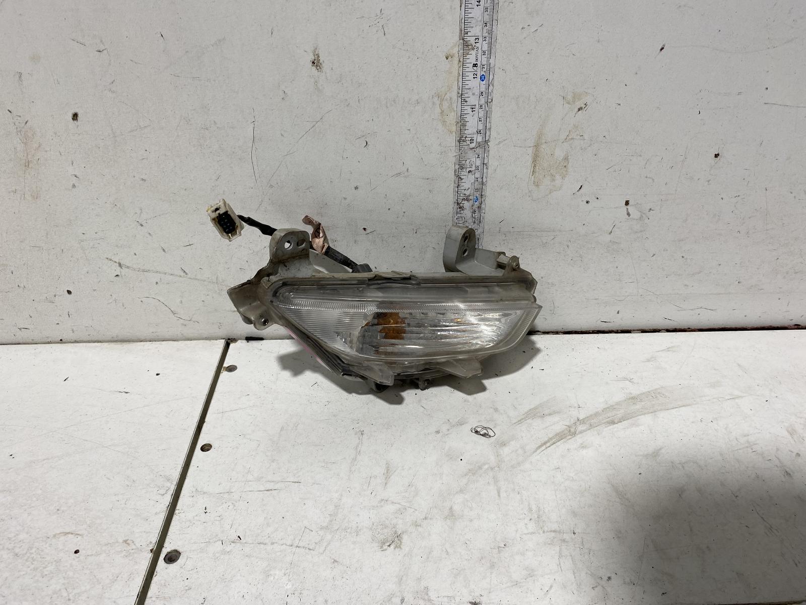 View Auto part Left Indicator/Fog/Side Mazda 3 2015