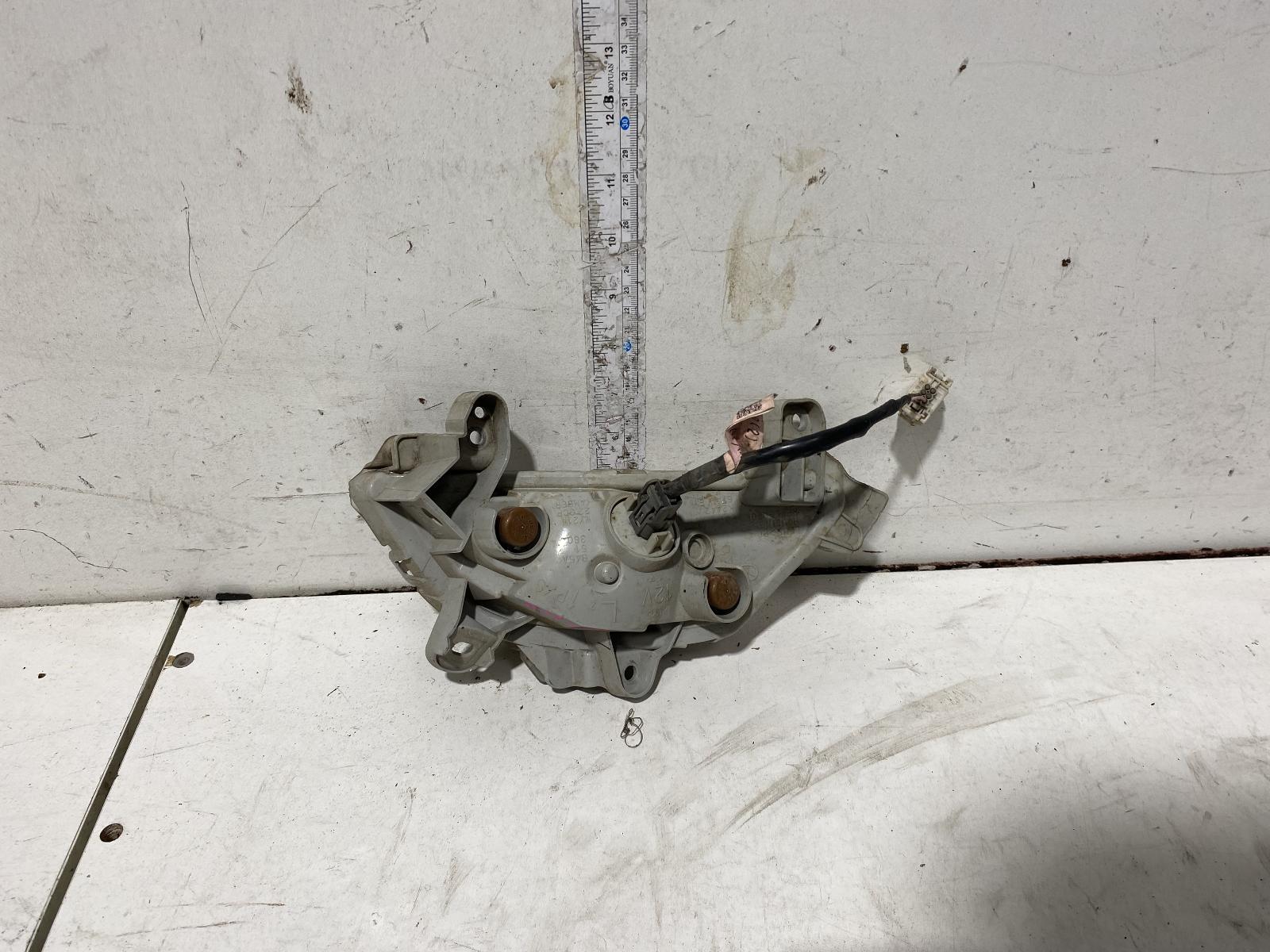 View Auto part Left Indicator/Fog/Side Mazda 3 2015