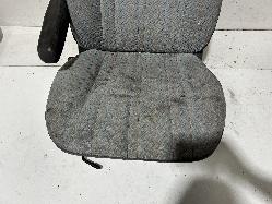 View Auto part Front Seat Toyota Hiace 2001