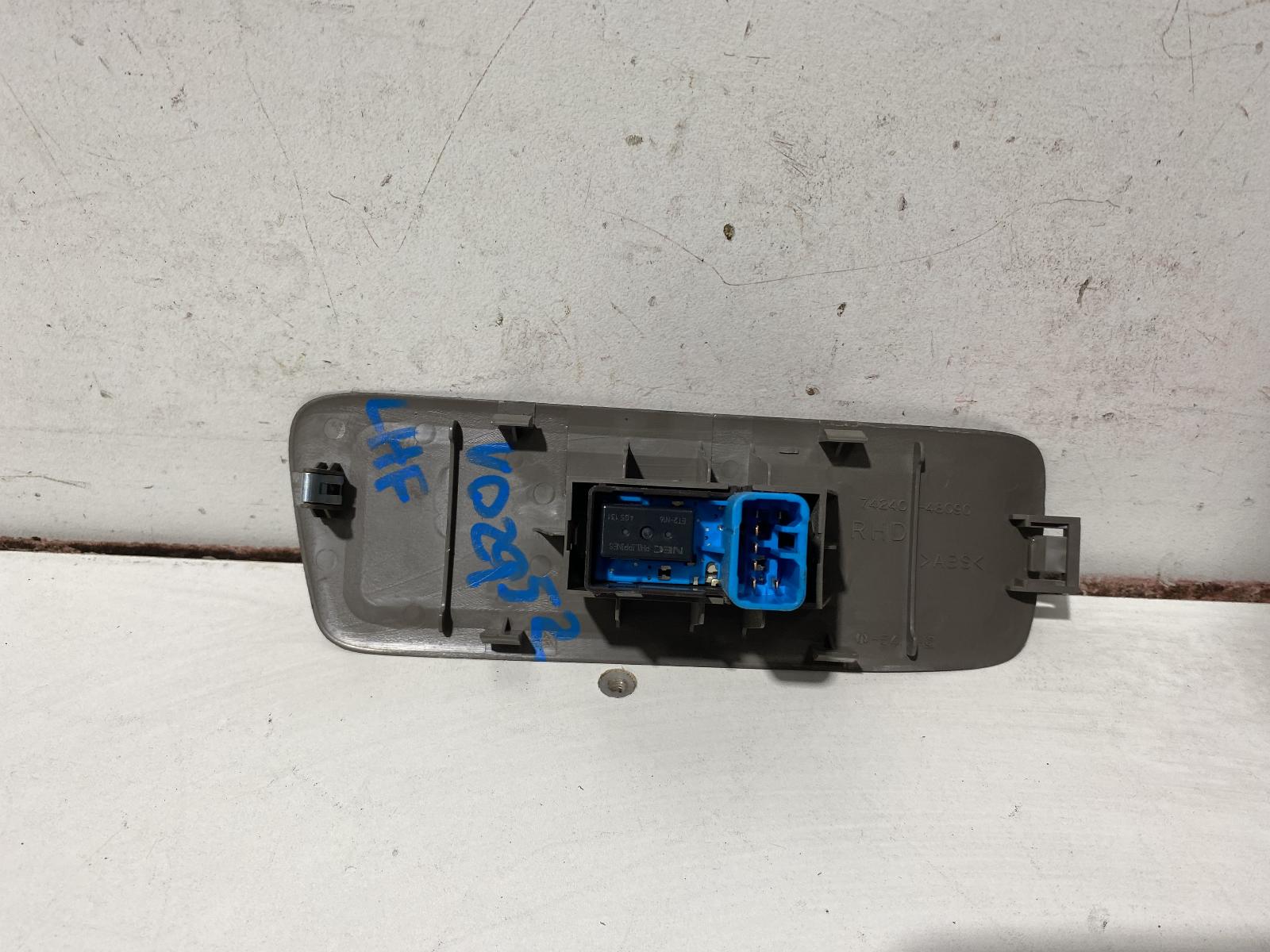 View Auto part Pwr Dr Wind Switch Toyota Kluger 2005