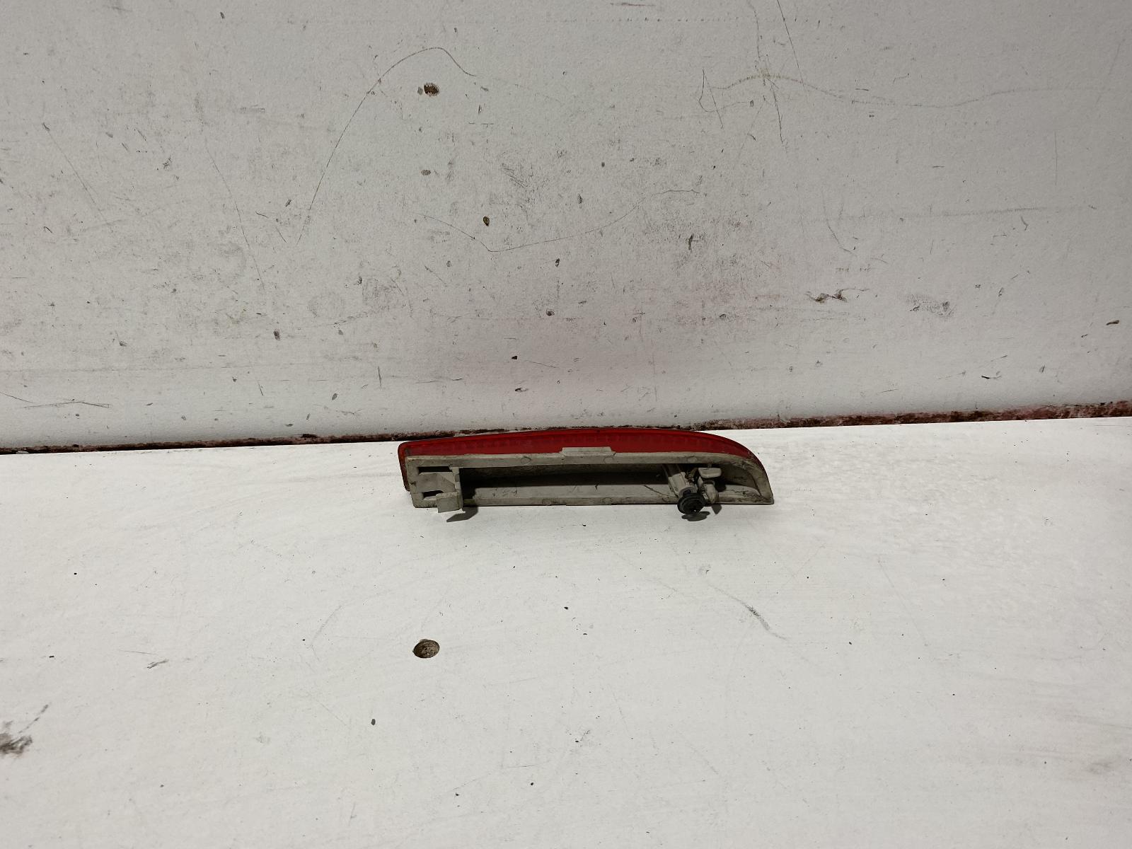 View Auto part Right Taillight Toyota Tarago 2014