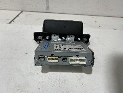 View Auto part Radio/Cd/Dvd/Sat/Tv Mazda 3 2015