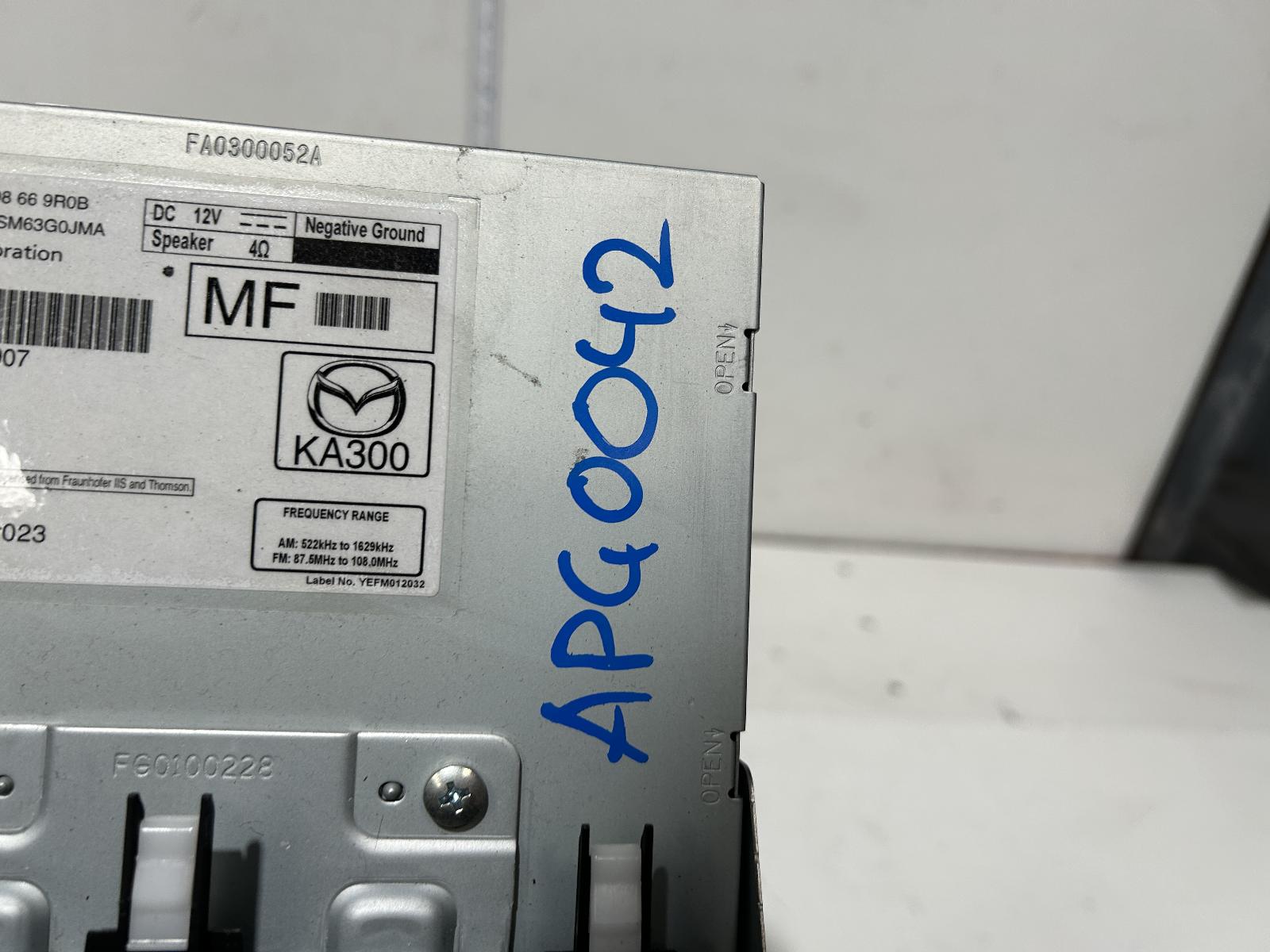 View Auto part Radio/Cd/Dvd/Sat/Tv Mazda 3 2015