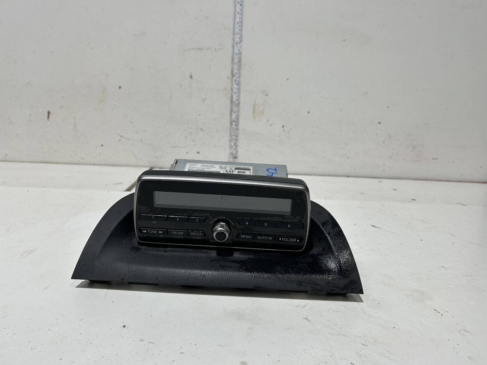 View Auto part Radio/Cd/Dvd/Sat/Tv Mazda 3 2015