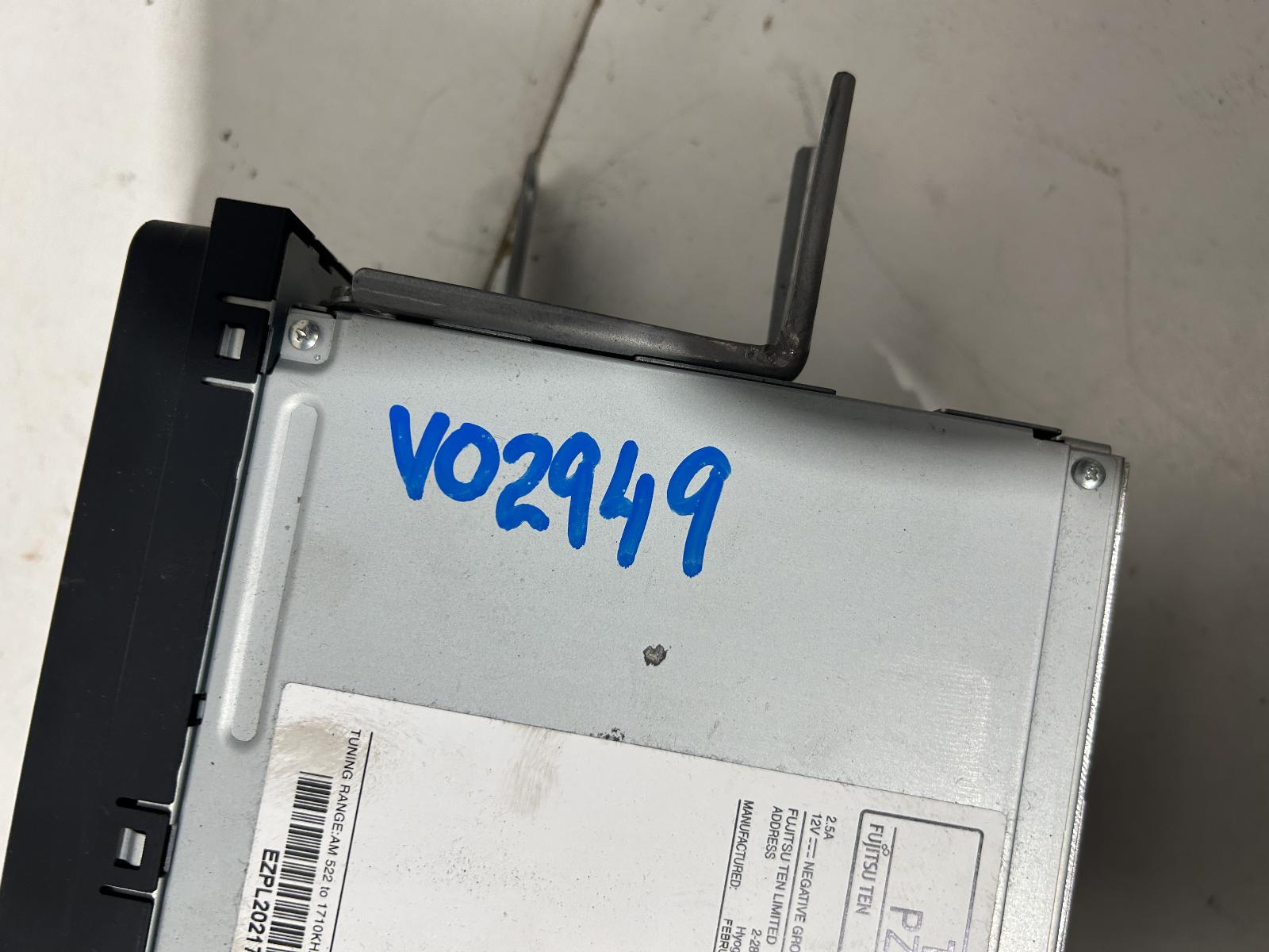 View Auto part Radio/Cd/Dvd/Sat/Tv Toyota Tarago 2014