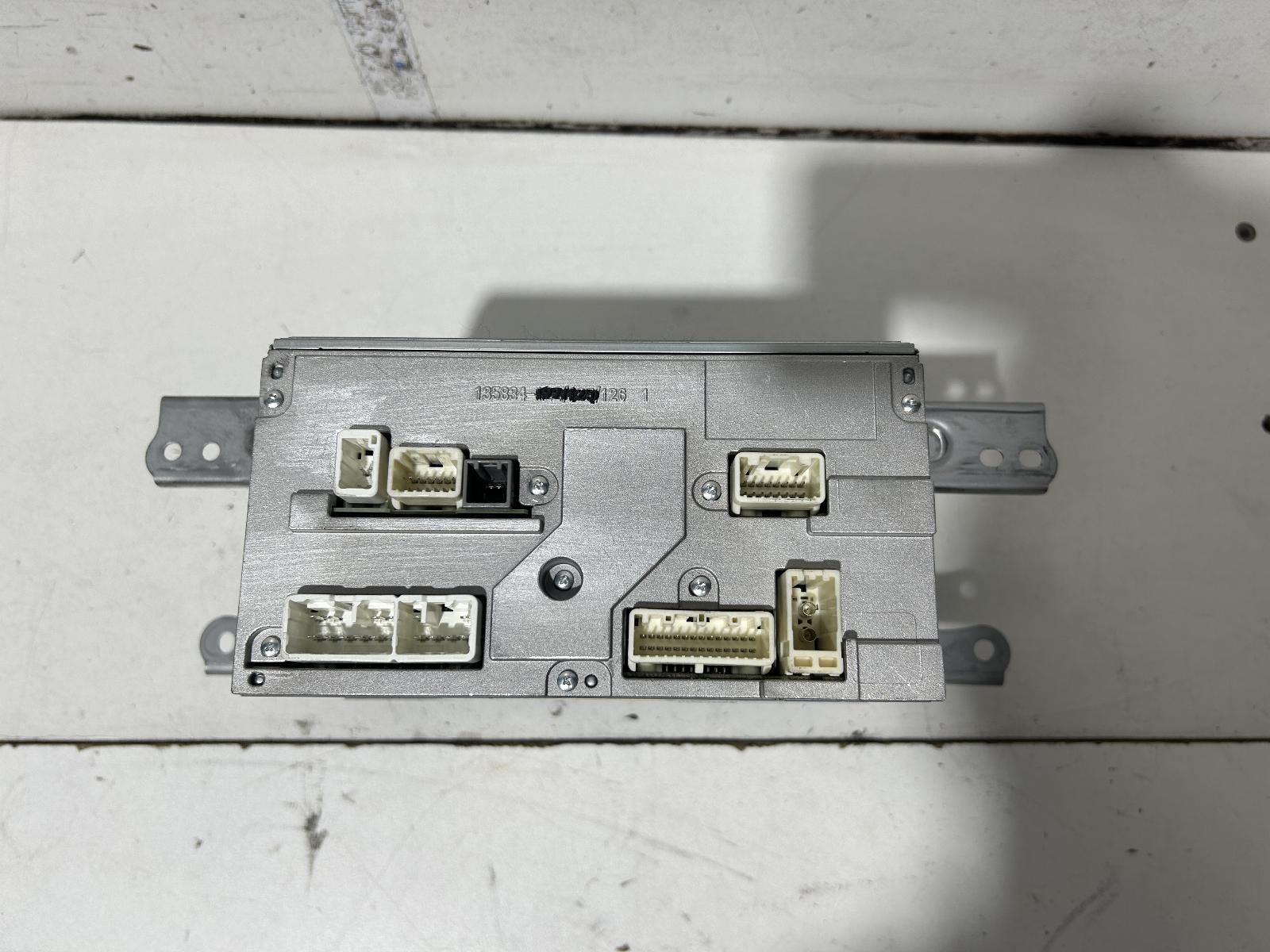 View Auto part Radio/Cd/Dvd/Sat/Tv Toyota Tarago 2014