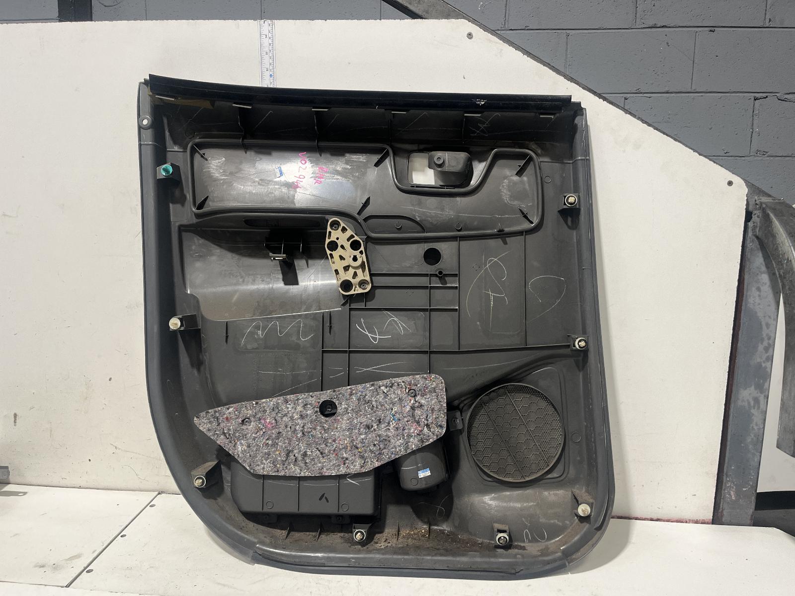 View Auto part Door Trim Toyota Hilux 2011