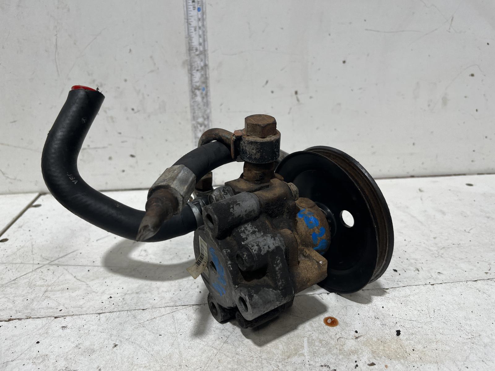 View Auto part Steering Pump Toyota Hiace 1990