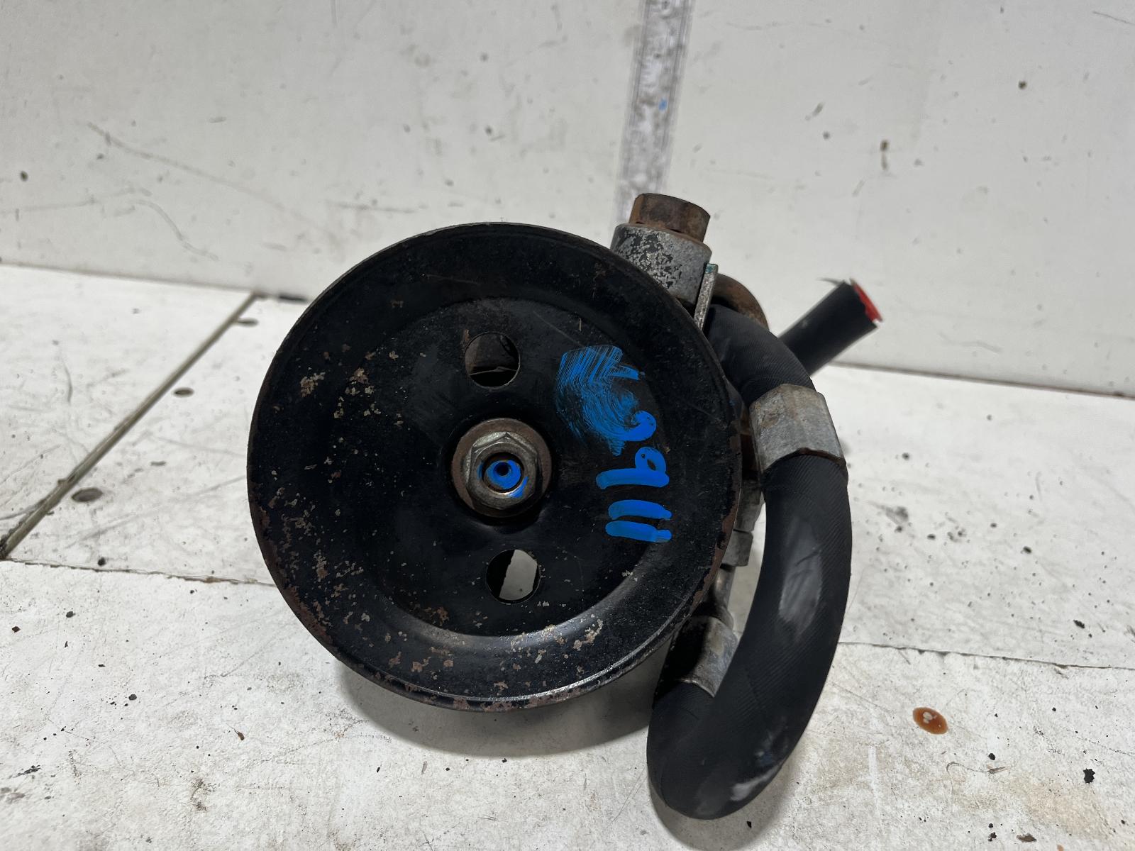 View Auto part Steering Pump Toyota Hiace 1990