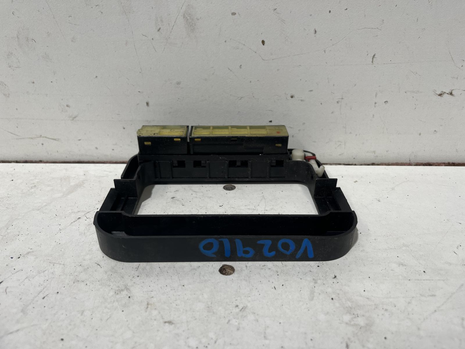 View Auto part Misc Switch/Relay Lexus Ls400 1990