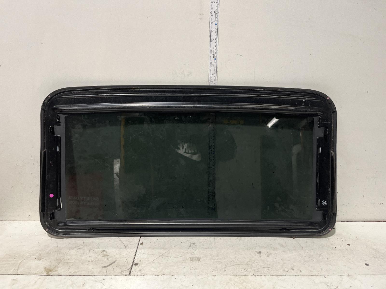 View Auto part Roof Glass/Sunroof/T Toyota Kluger 2005