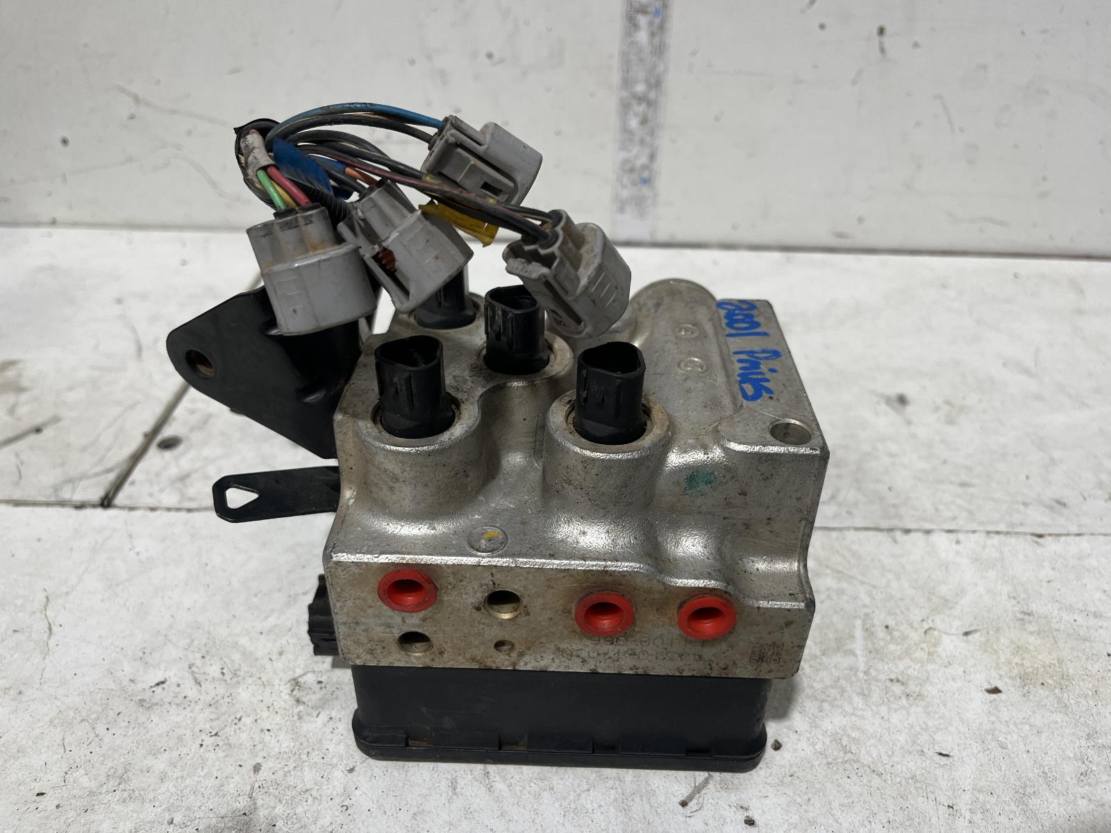 View Auto part Abs Pump/Modulator Toyota Prius 2001