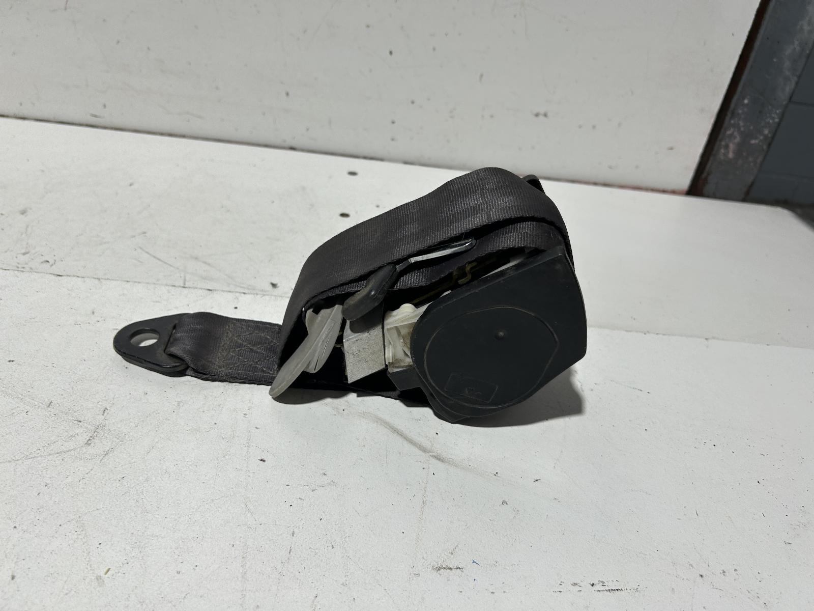 View Auto part Seatbelt/Stalk Ford Falcon 2003