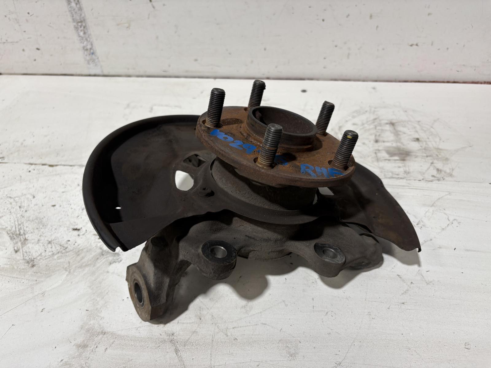 View Auto part Right Front Hub Assembly Toyota Hilux 2011