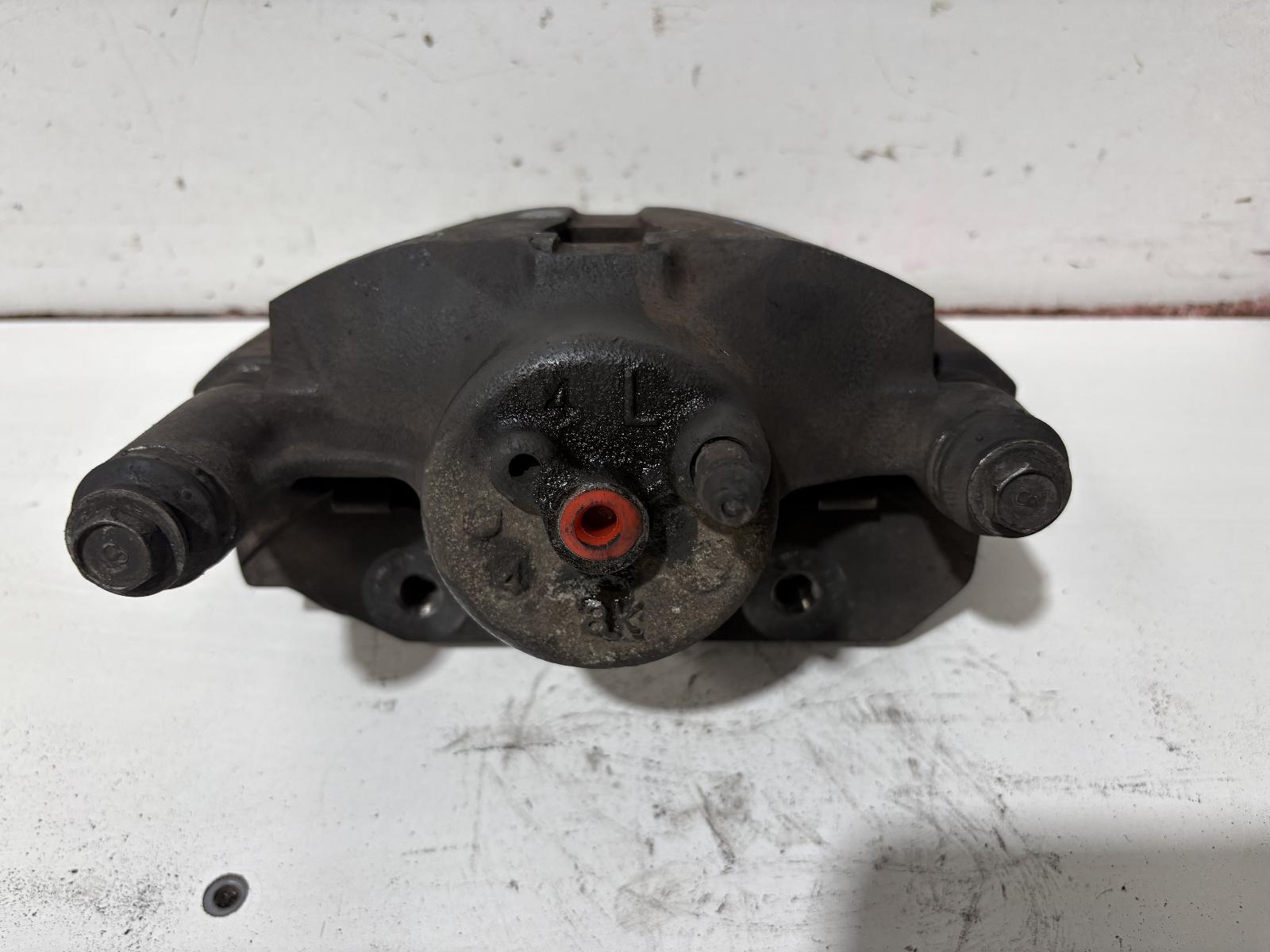 View Auto part Caliper Toyota Hilux 2011